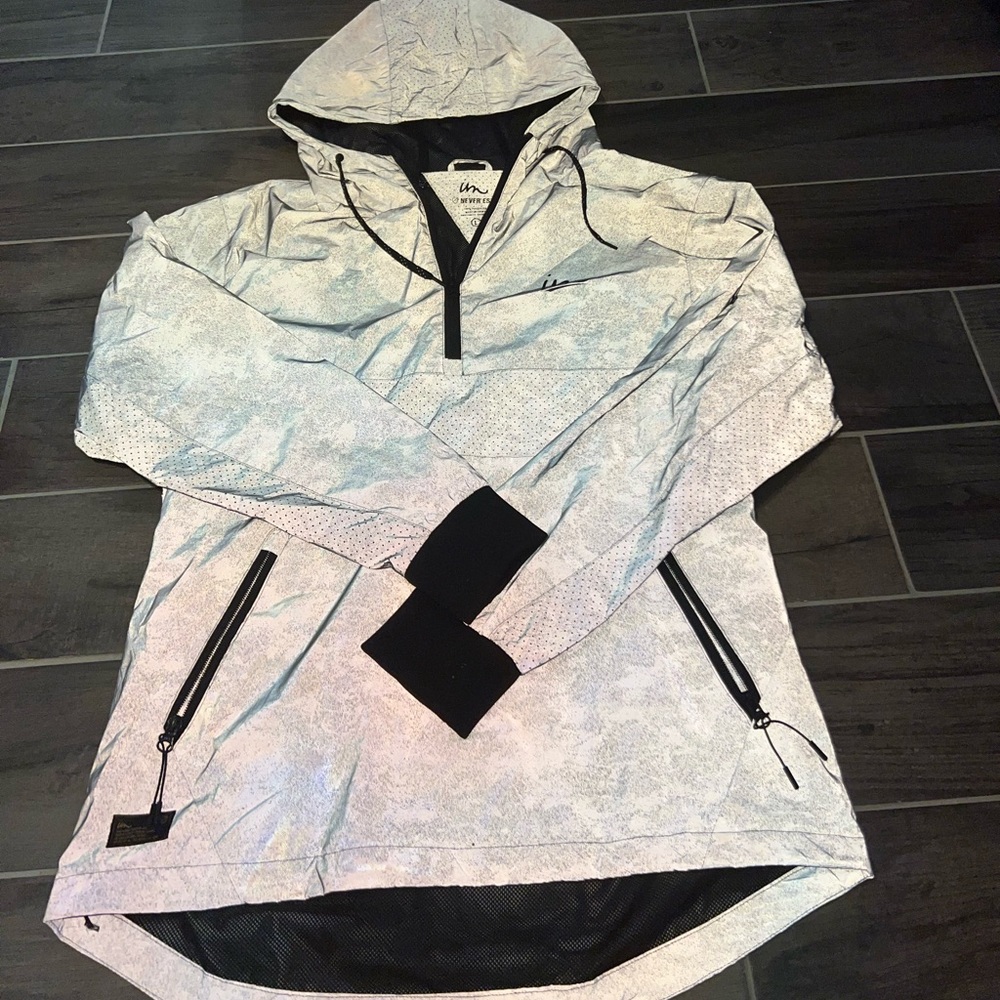 IM reflective quarter zip